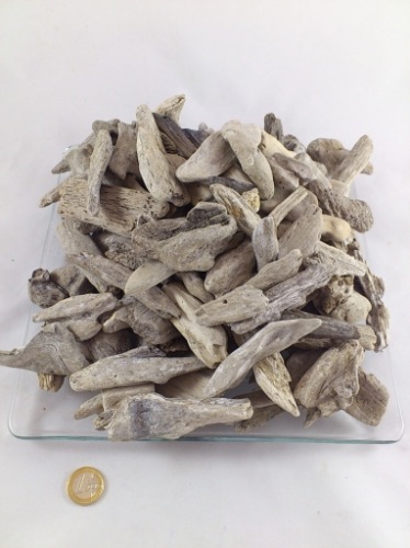 Driftwood 1 kg. white wash